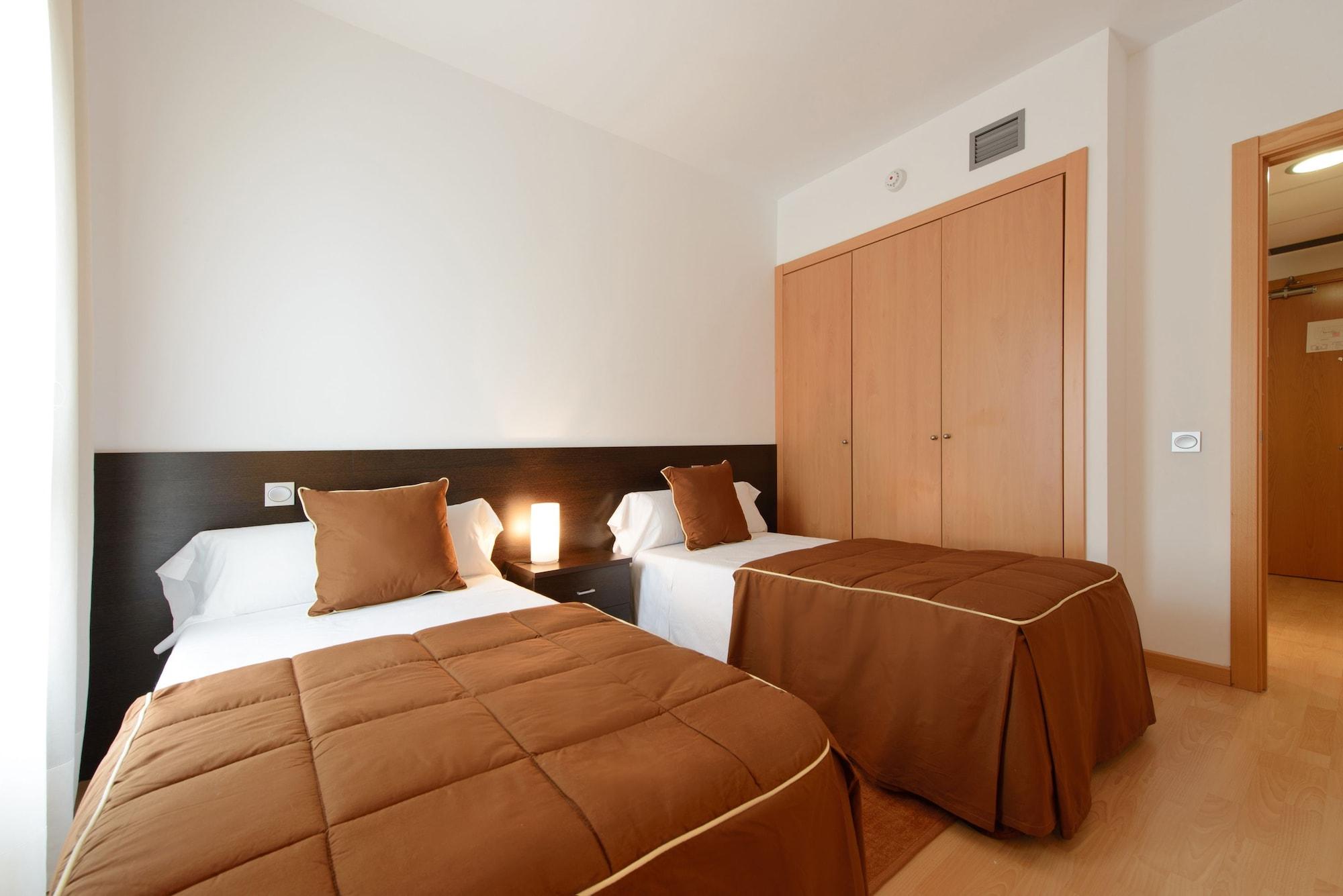 Madrid Airport Suites, Affiliated By Melia Eksteriør billede