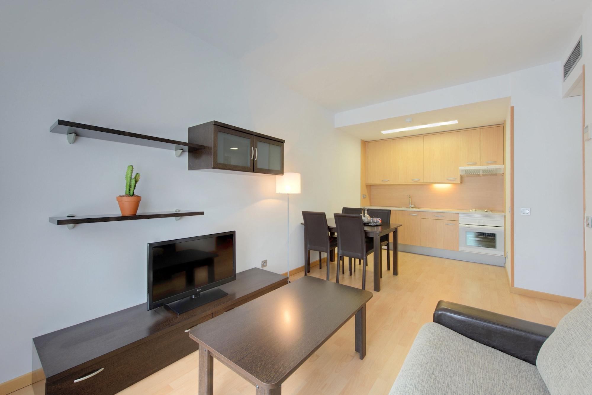 Madrid Airport Suites, Affiliated By Melia Eksteriør billede