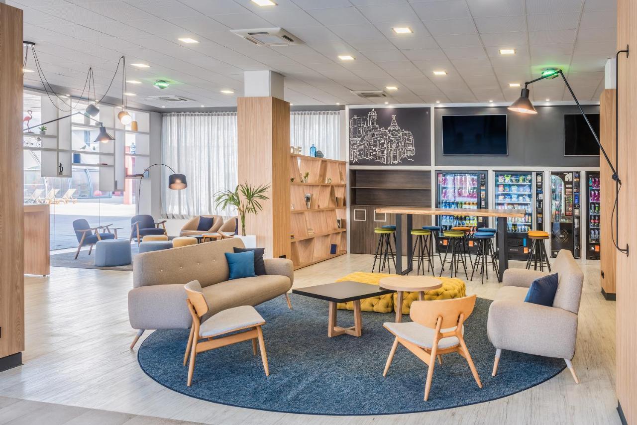 Madrid Airport Suites, Affiliated By Melia Eksteriør billede